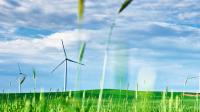 Grøn energi - vindmøller - mark - blå himmel - 3840x2160